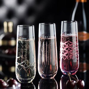 Utopia Raffles Diamond Champagne Glass 10.5oz 30cl